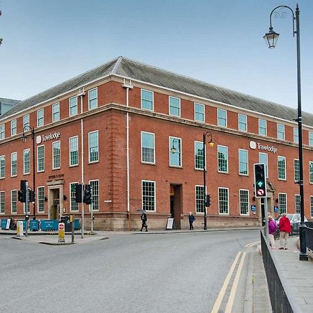 Travelodge Chester Central Exterior photo