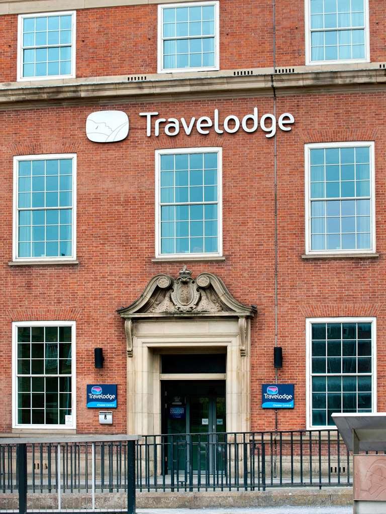 Travelodge Chester Central Exterior photo